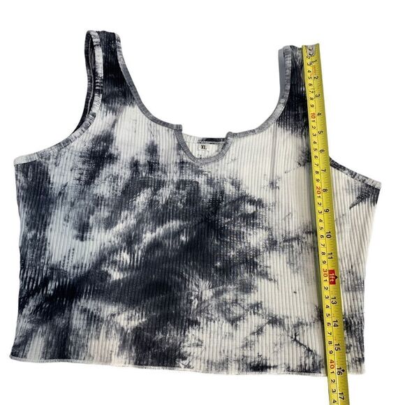 𝅺TWO Piece Tie Dyed Outfit - Picture 7 of 8